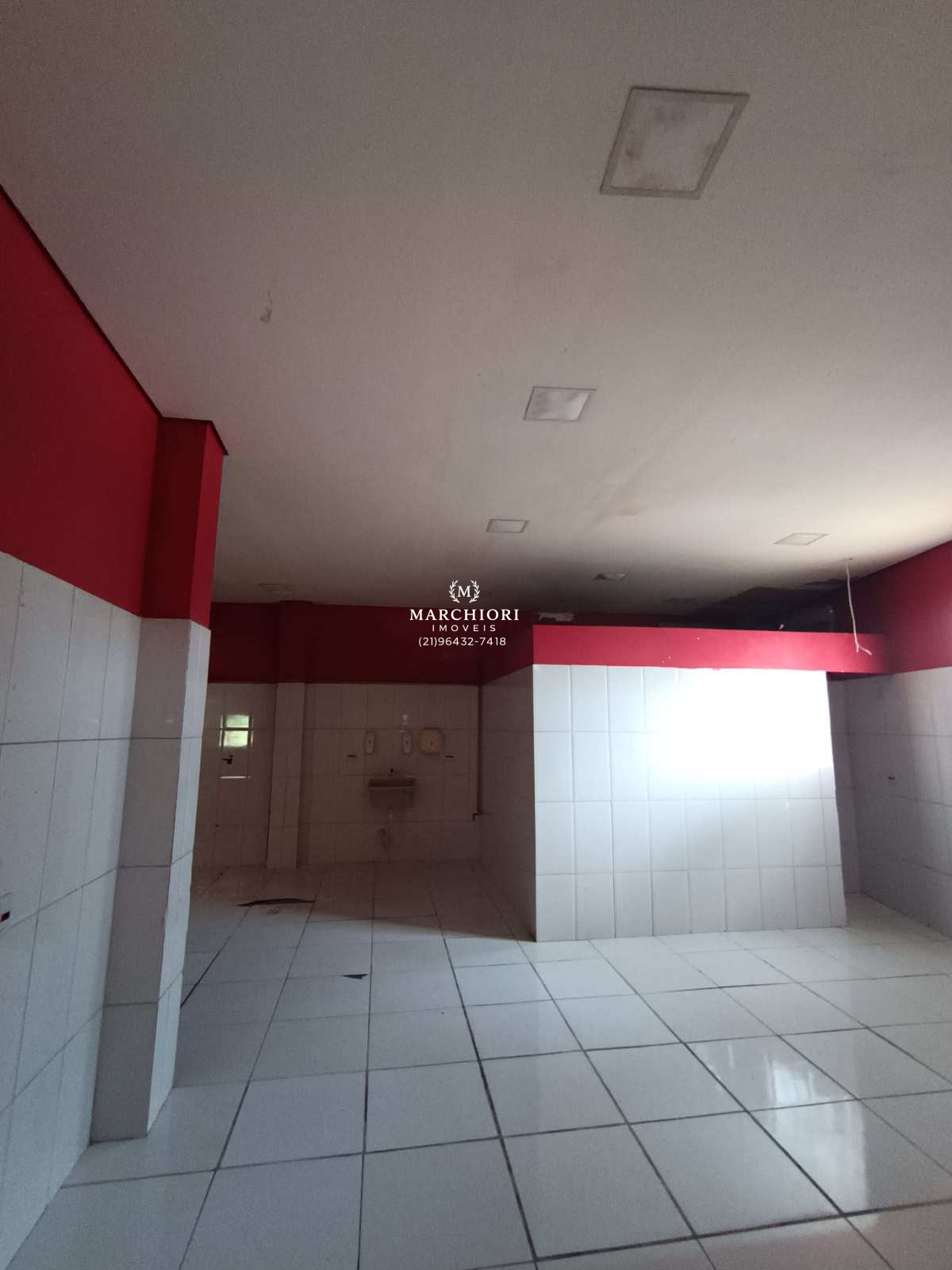 Loja para alugar com 3 quartos, 275m² - Campo Grande,Rio de Janeiro