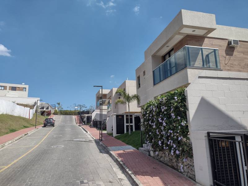 Casa de condomínio à venda com 3 quartos, 84m² - Campo Grande,Rio de Janeiro