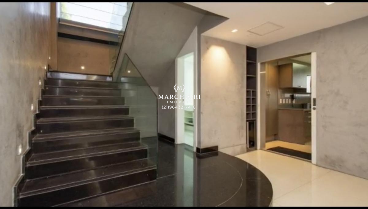 Casa à venda com 6 quartos, 550m² - Jardim Guanabara,Rio de Janeiro