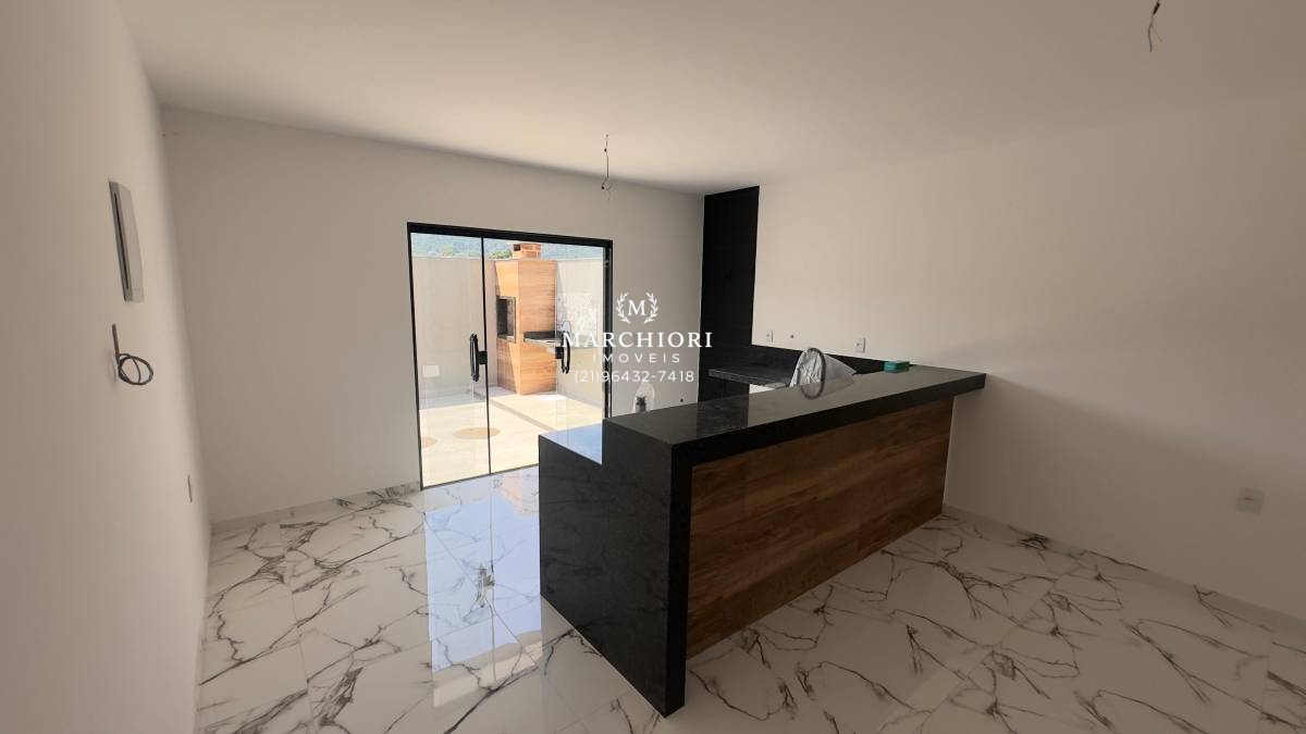  - Casa de Condomínio 3 Quartos (2 Suítes) com Piscina e Espaço Gourmet – Vargem Grande, RJ