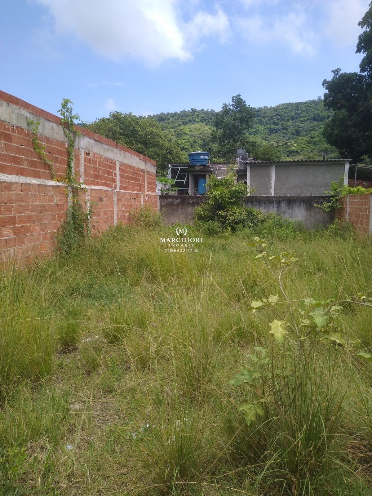  - Terreno murado bem localizado